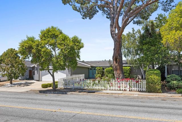 8395 Westwood Drive, Gilroy, CA 95020