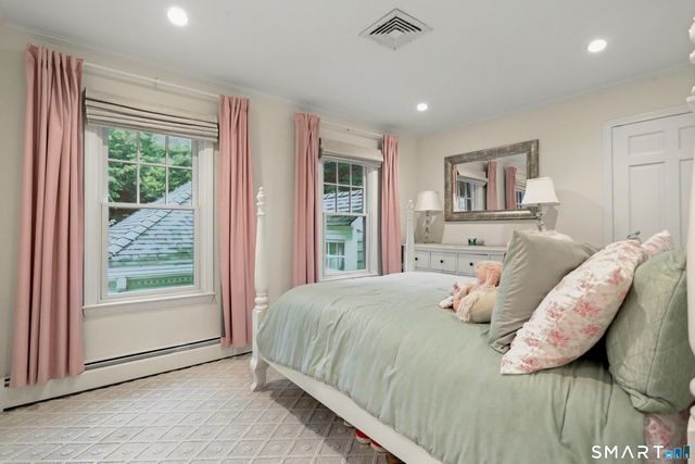 108 Logan Road, New Canaan, CT 06840