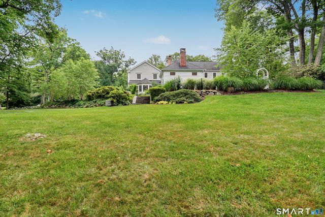 108 Logan Road, New Canaan, CT 06840