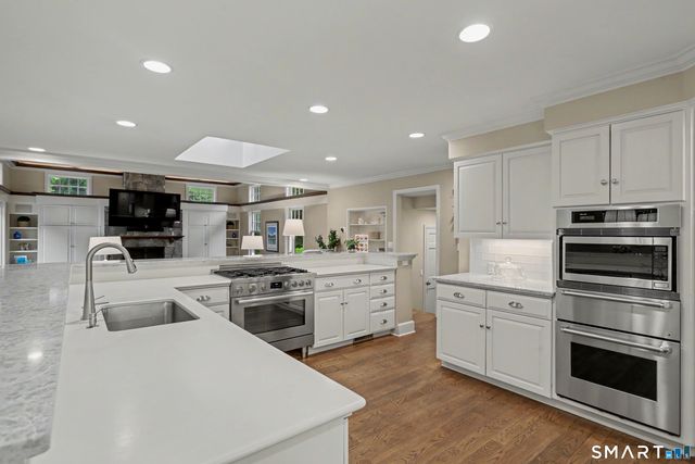 108 Logan Road, New Canaan, CT 06840