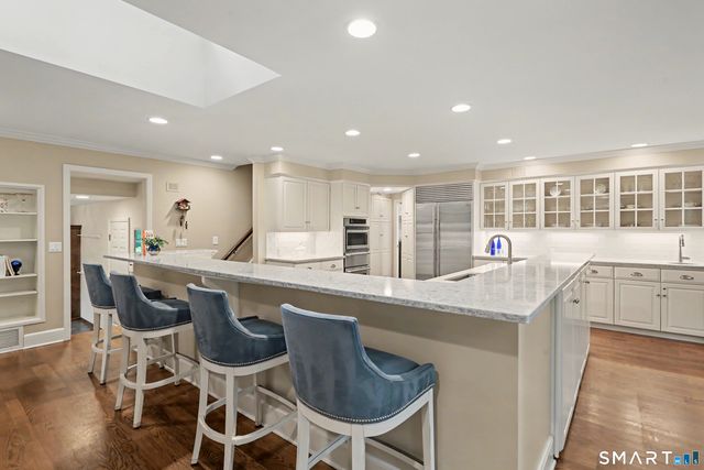 108 Logan Road, New Canaan, CT 06840