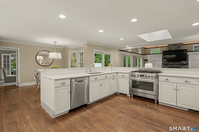 108 Logan Road, New Canaan, CT 06840