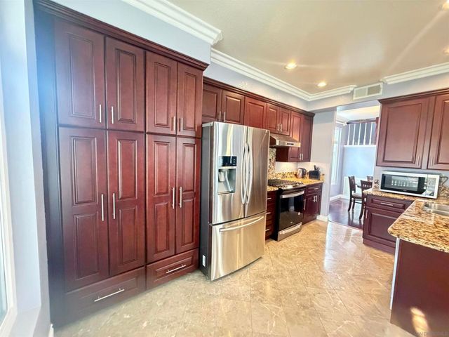 11360 Alvarez Meadow CT, San Diego, CA 92121