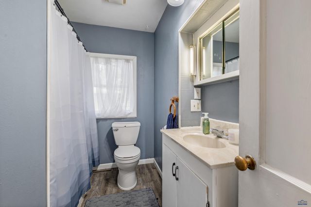 2211 S VALLEY DR, Rapid City, SD 57703