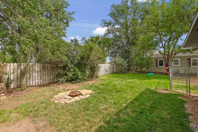 2211 S VALLEY DR, Rapid City, SD 57703