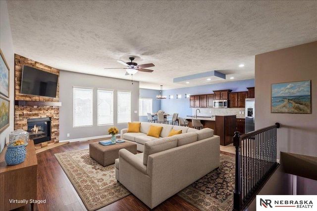 17425 Redman Avenue, Omaha, NE 68116