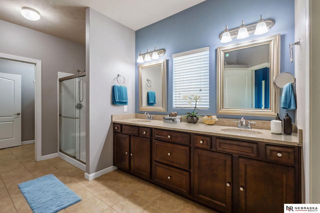 17425 Redman Avenue, Omaha, NE 68116