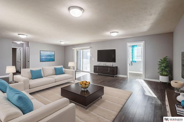 17425 Redman Avenue, Omaha, NE 68116