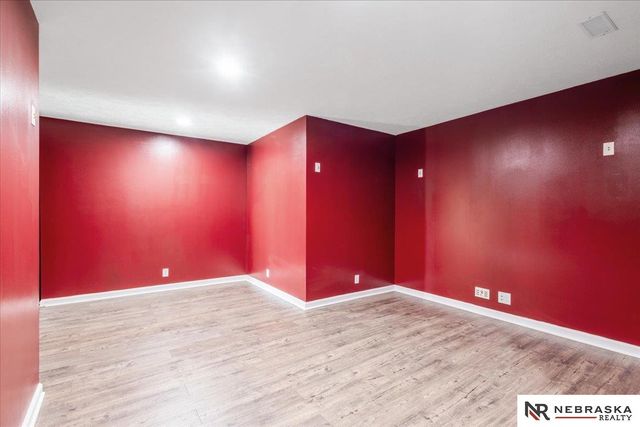 17425 Redman Avenue, Omaha, NE 68116