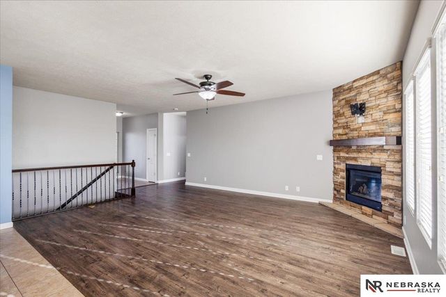 17425 Redman Avenue, Omaha, NE 68116