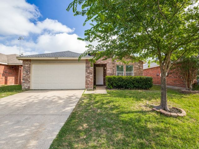 5521 Camarillo Drive, Fort Worth, TX 76244