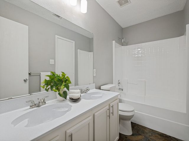 5521 Camarillo Drive, Fort Worth, TX 76244