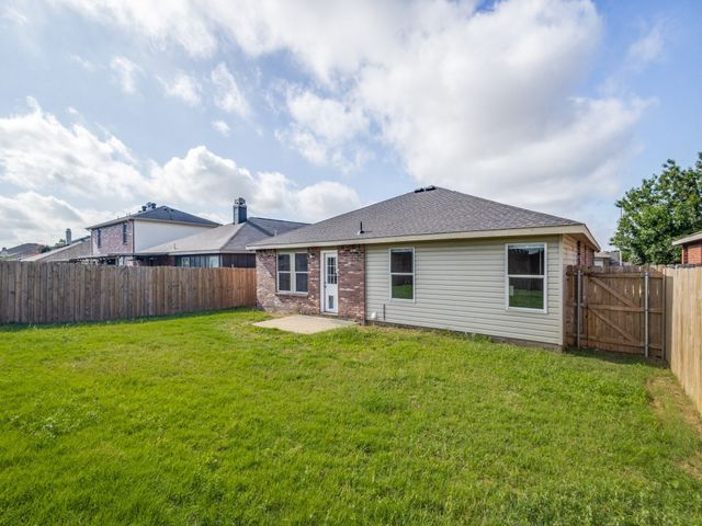 5521 Camarillo Drive, Fort Worth, TX 76244