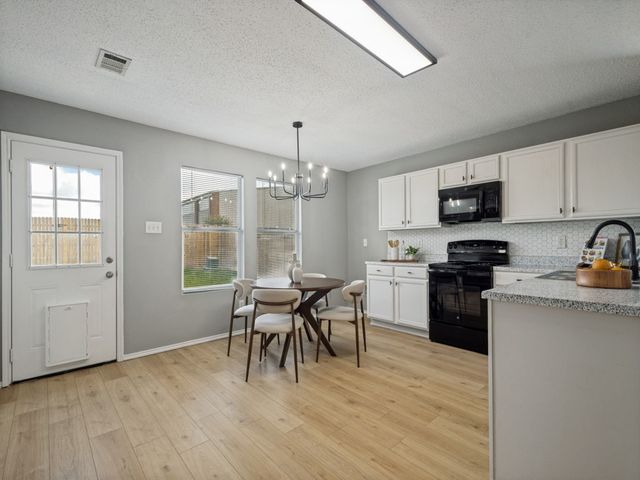 5521 Camarillo Drive, Fort Worth, TX 76244