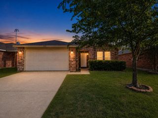 5521 Camarillo Drive, Fort Worth, TX 76244