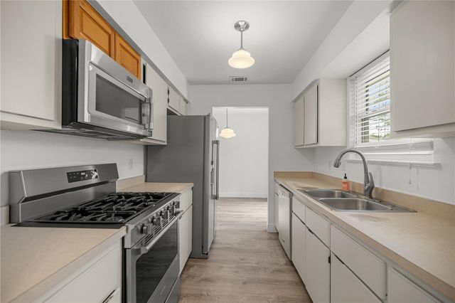 2534 NW 51ST PLACE, Gainesville, FL 32605