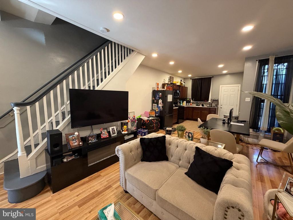 1942 N MYRTLEWOOD ST, PHILADELPHIA, PA 19121 — photo 5