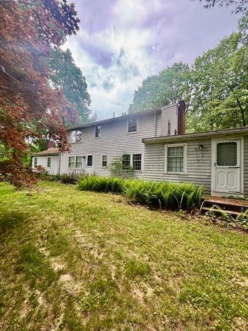 137 Spofford Rd, Boxford, MA 01921