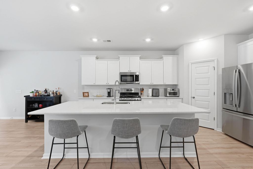 Image 11 of property listing at 2030 Nola Run, Summerville, SC 29485