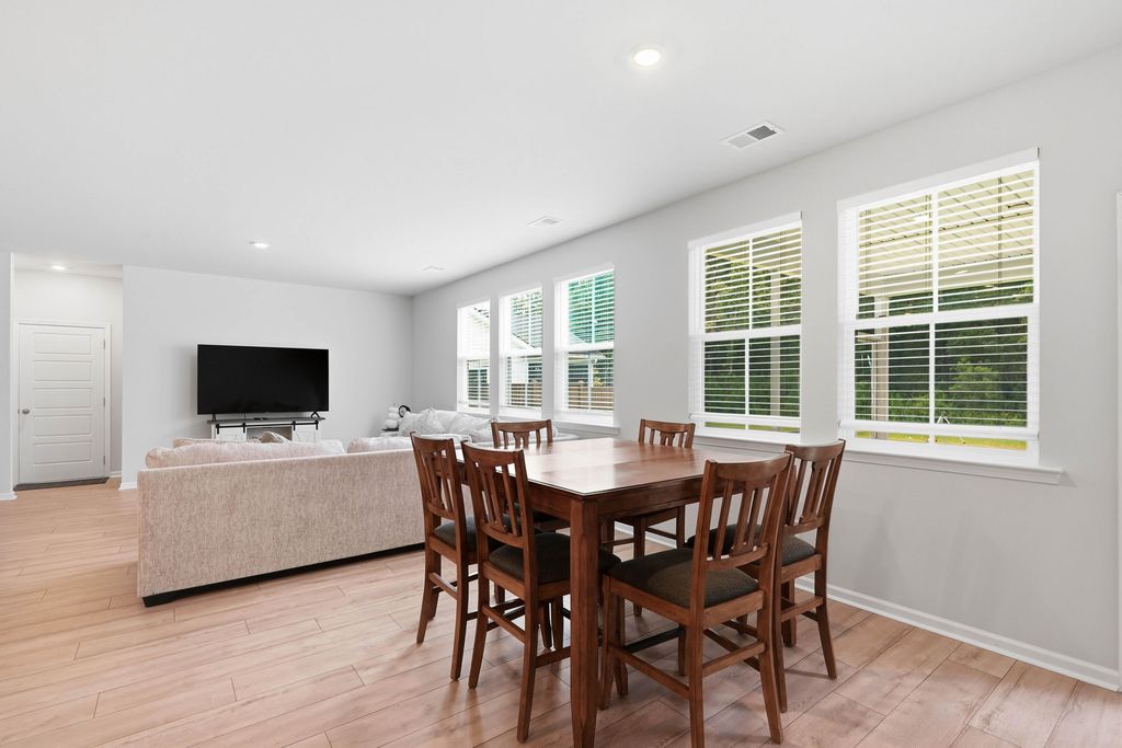 Image 16 of property listing at 2030 Nola Run, Summerville, SC 29485