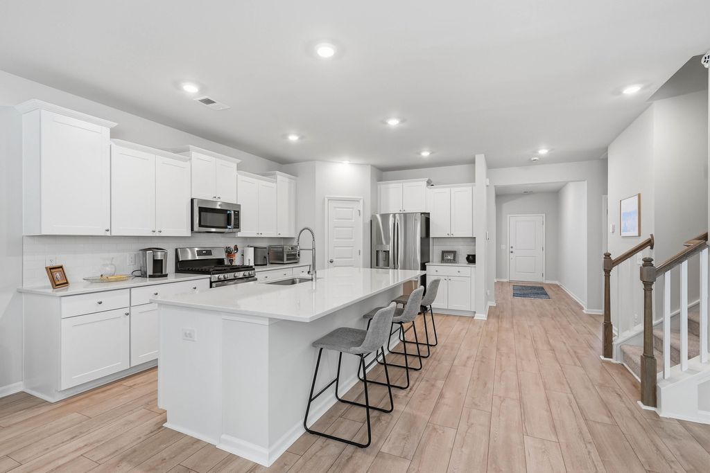 Image 5 of property listing at 2030 Nola Run, Summerville, SC 29485