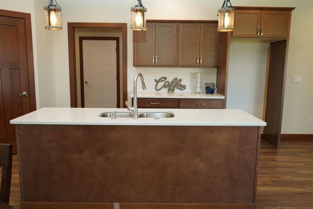 505 Tumbleweed Trail, Waverly, IA 50677