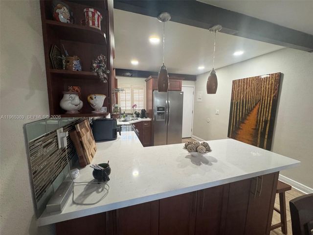 5500 SW 77th Ct 305, Miami, FL 33155