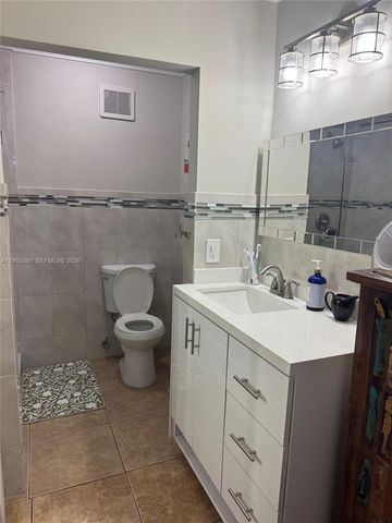 5500 SW 77th Ct 305, Miami, FL 33155