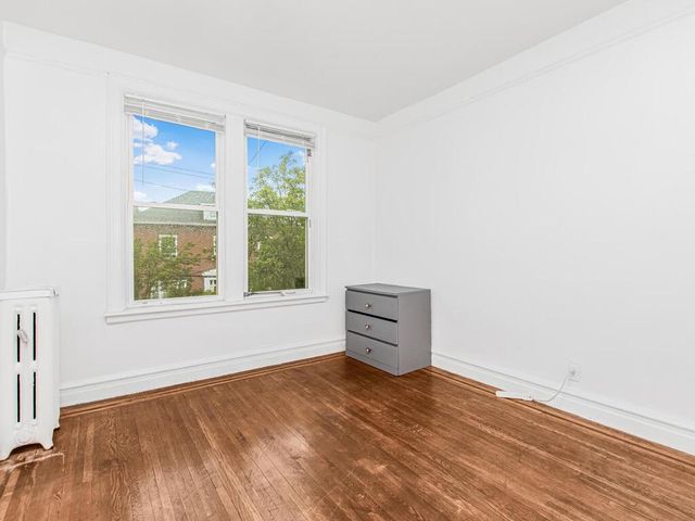 1088 Lydig Avenue, Bronx, NY 10461