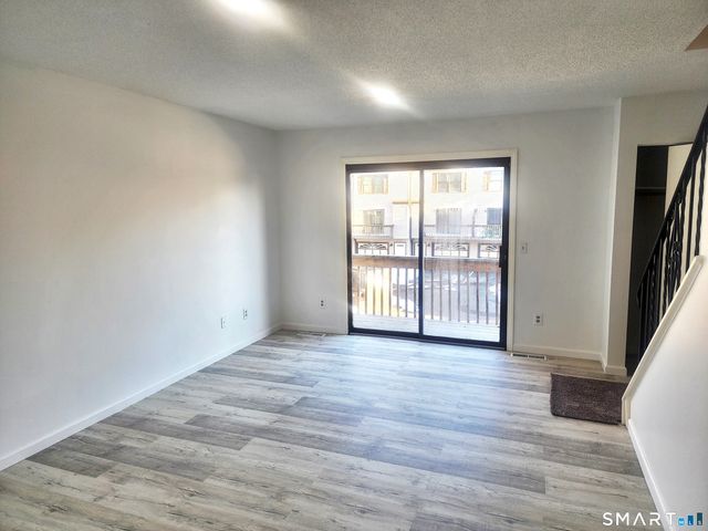 15 Crest Street C15, West Haven, CT 06516