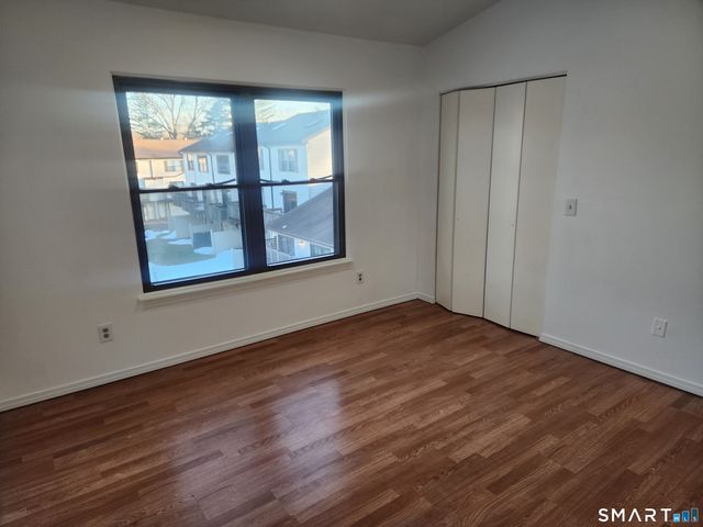 15 Crest Street C15, West Haven, CT 06516