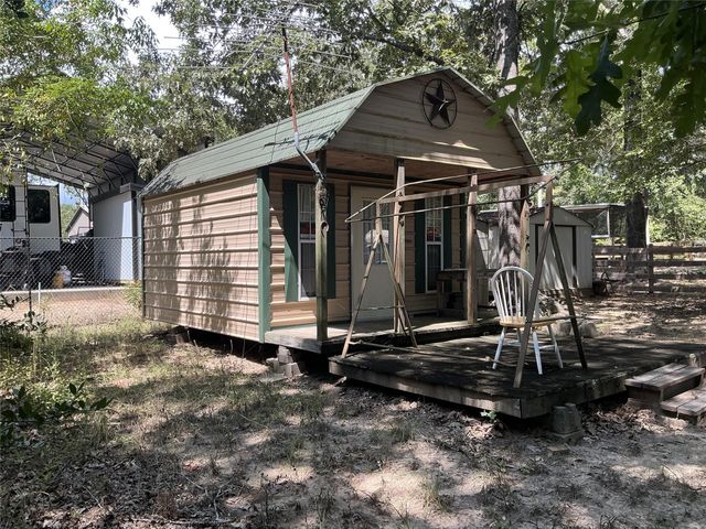297 Leaning Oak Drive, Point Blank, TX 77364
