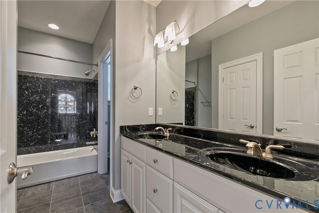 630 Cross Ridge Ln, Manakin Sabot, VA 23103