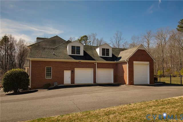 630 Cross Ridge Ln, Manakin Sabot, VA 23103