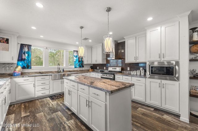 3484 Mississippi 53, Poplarville, MS 39470