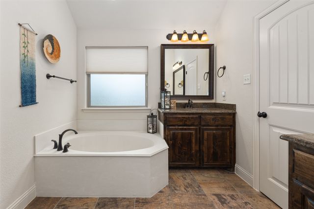 724 Paintbrush Court, Aledo, TX 76008