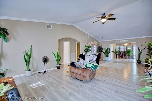 920 Lake Drive E, Lake Placid, FL 33852