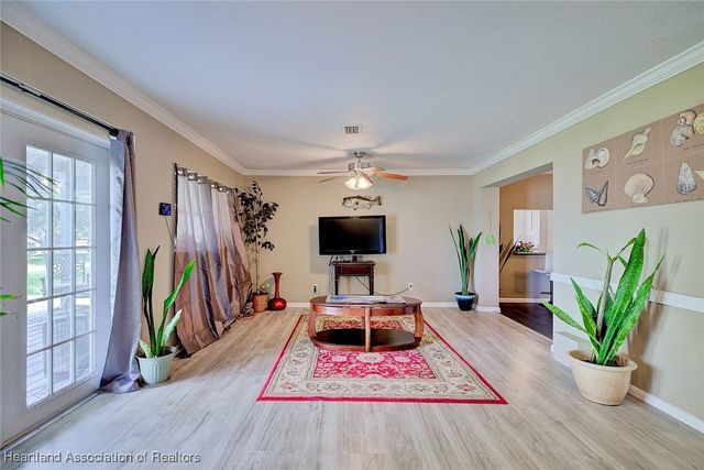 920 Lake Drive E, Lake Placid, FL 33852