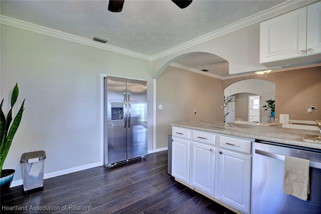920 Lake Drive E, Lake Placid, FL 33852