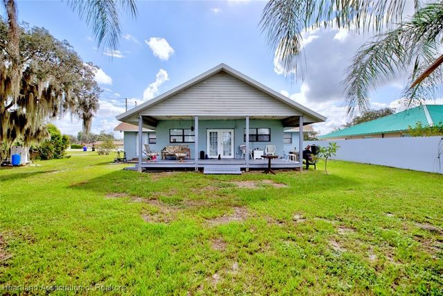 920 Lake Drive E, Lake Placid, FL 33852