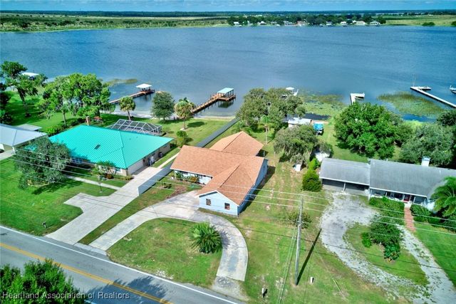 920 Lake Drive E, Lake Placid, FL 33852