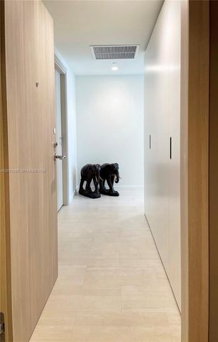 1000 Brickell Plz 4301, Miami, FL 33131