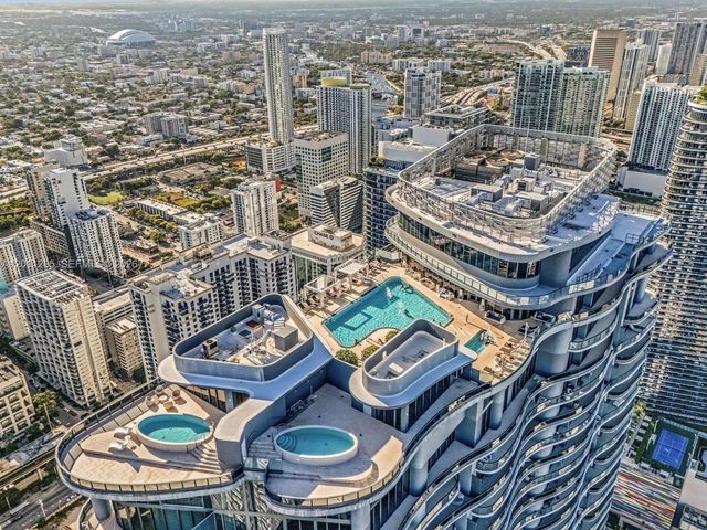 1000 Brickell Plz 4301, Miami, FL 33131