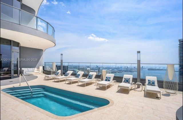 1000 Brickell Plz 4301, Miami, FL 33131
