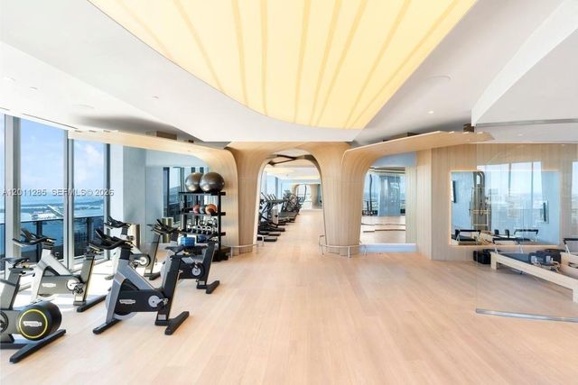 1000 Brickell Plz 4301, Miami, FL 33131