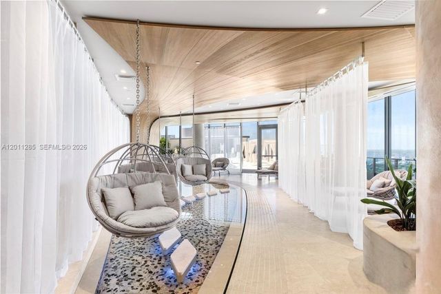 1000 Brickell Plz 4301, Miami, FL 33131