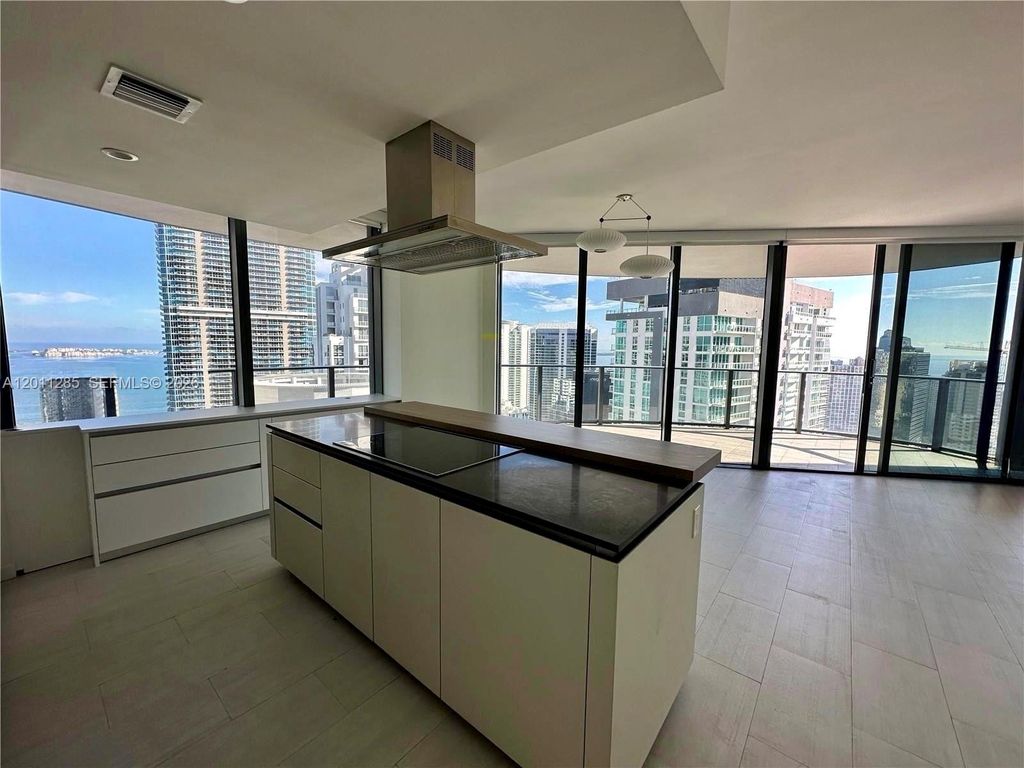 1000 Brickell Plz 4301, Miami, FL 33131