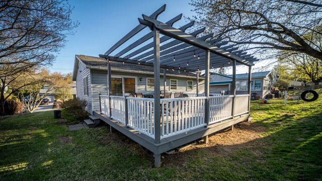 2607 SEIP AVE, Easton, PA 18045