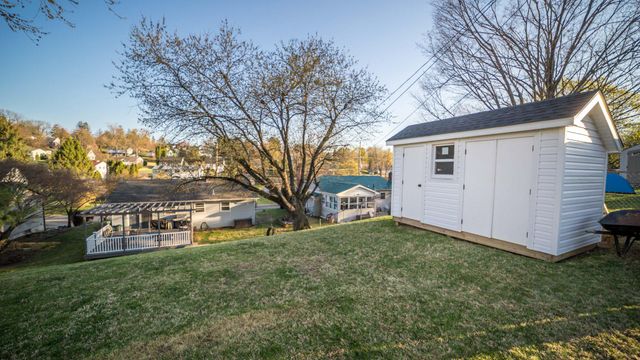 2607 SEIP AVE, Easton, PA 18045