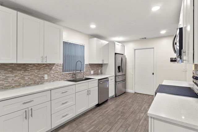 6271 Hope Street, Hollywood, FL 33024